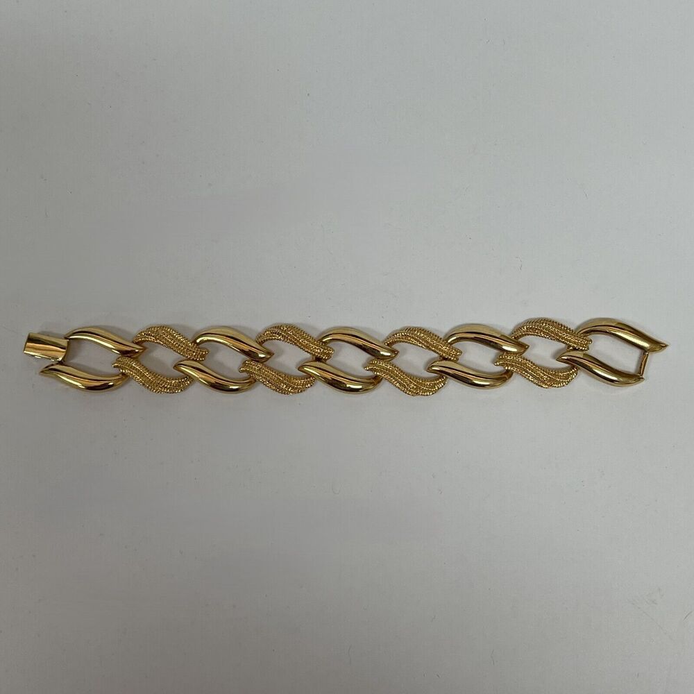 Napier Gold-tone Women's Fashion Link Chain Bracelet NWOT